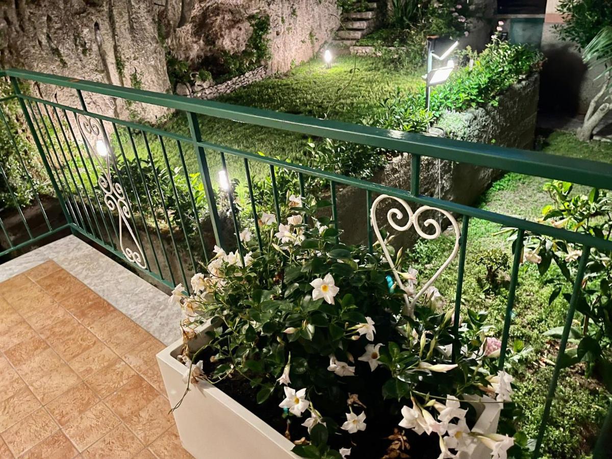 Minori Palace De Luxe Apartment Exterior photo
